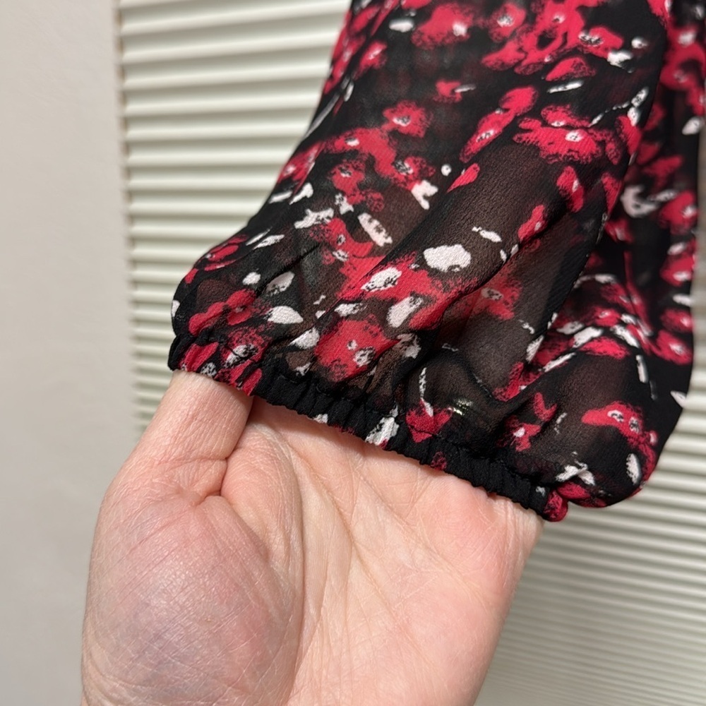 Banana Republic NWT Black Red Floral Balloon Sheer Sleeve Thong Bodysuit - Picture 5 of 12